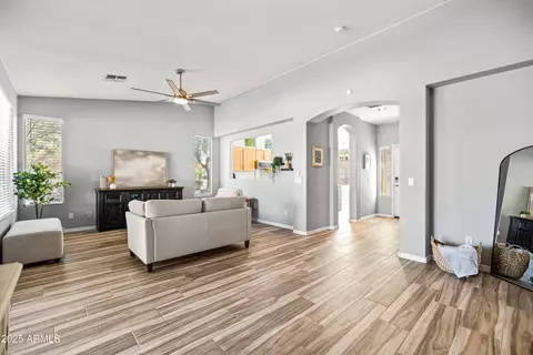 Entry Way - 4532 E Indigo St, Gilbert, AZ 85298 photo 2 of 3