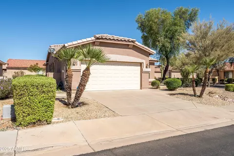 Exterior - 4532 E Indigo St, Gilbert, AZ 85298 photo 2 of 12