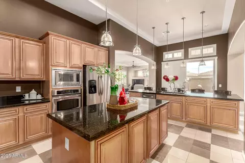 Kitchen - 4556 E Carob Dr, Gilbert, AZ 85298 photo 2 of 3