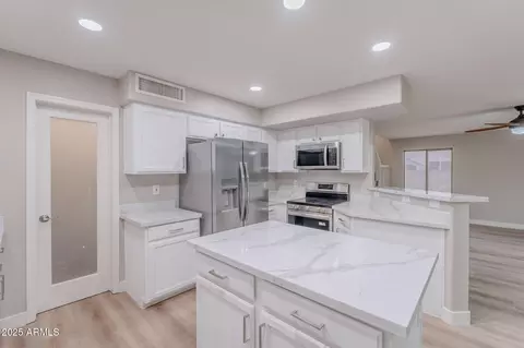 543 W Scott Ave, Gilbert, AZ 85233 photo 6