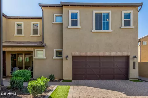 1683 S Wallrade Ln, Gilbert, AZ 85295