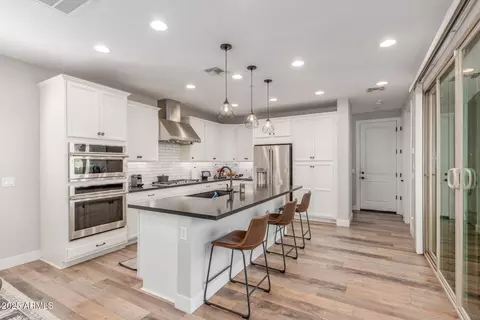 Kitchen - 1683 S Wallrade Ln, Gilbert, AZ 85295 photo 2 of 3