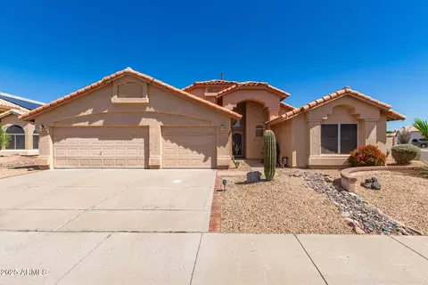 7910 W Adobe Dr, Glendale, AZ 85308