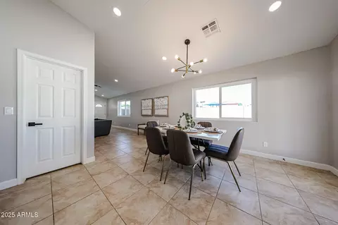 Dining - 10334 E Diamond Ave, Mesa, AZ 85208 photo 3 of 3