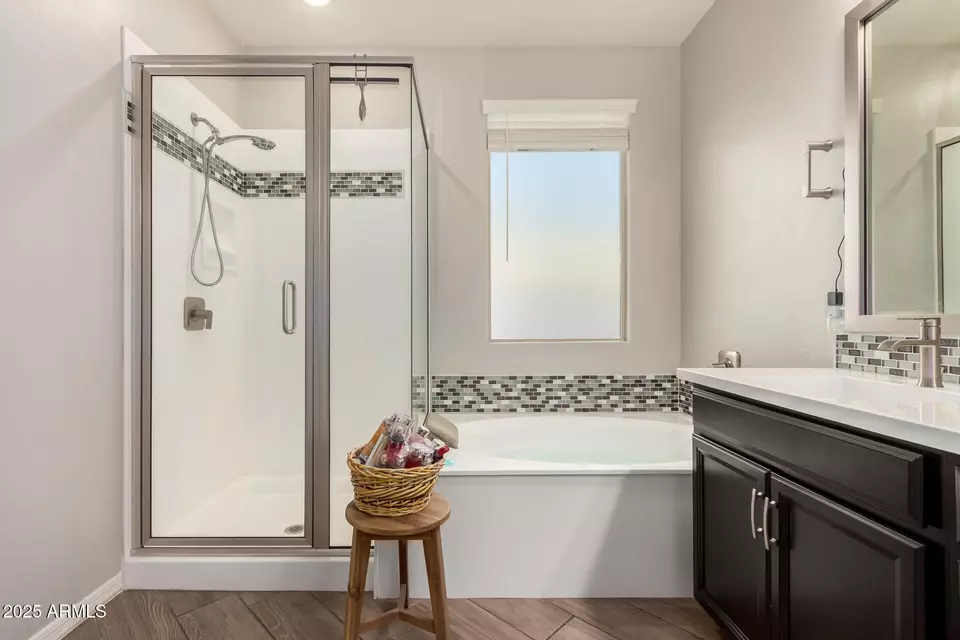 Bath - 15240 W Latham St, Goodyear, AZ 85338 photo 8 of 8