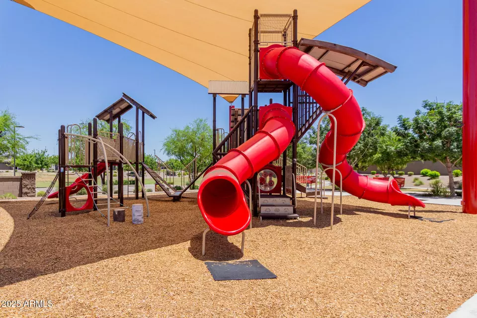 View/Area - 15240 W Latham St, Goodyear, AZ 85338 photo 4 of 4