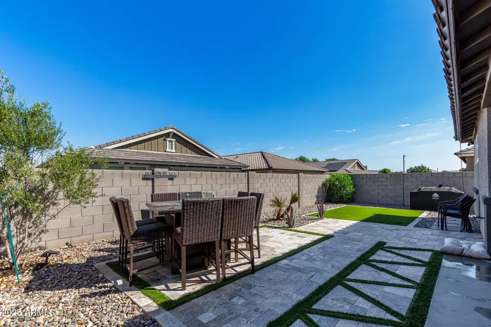 Exterior - 15240 W Latham St, Goodyear, AZ 85338 photo 6 of 13