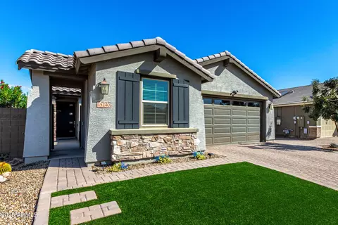 Exterior - 15240 W Latham St, Goodyear, AZ 85338 photo 1 of 13