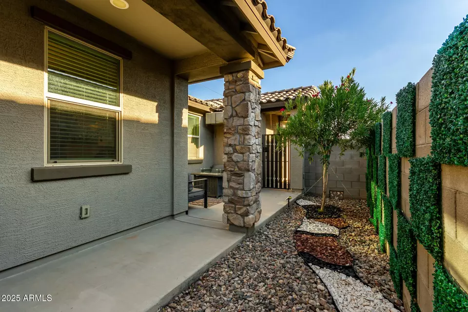 Exterior - 15240 W Latham St, Goodyear, AZ 85338 photo 4 of 13