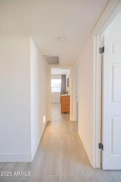 Entry Way - 2011 N 51st St, Phoenix, AZ 85008 photo 5 of 7