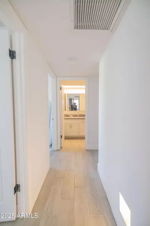 Entry Way - 2011 N 51st St, Phoenix, AZ 85008 photo 6 of 7