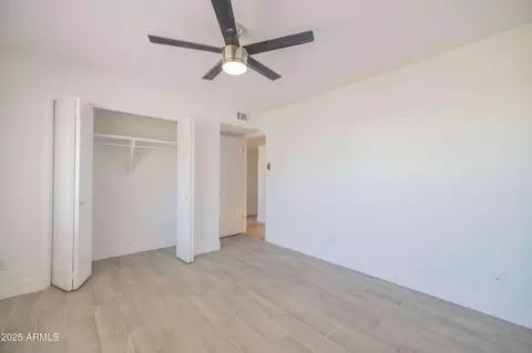 Bedroom - 2011 N 51st St, Phoenix, AZ 85008 photo 6 of 6
