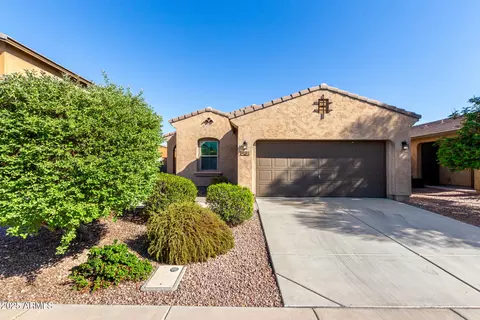 896 E Jacob St, Chandler, AZ 85225