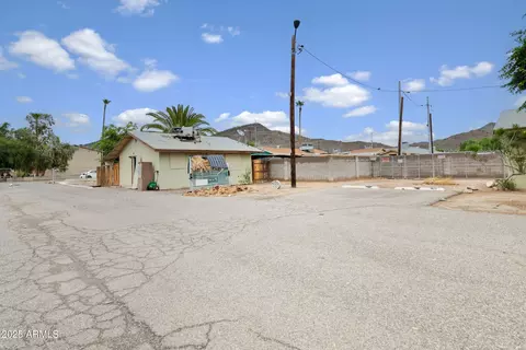 1815 W Sahuaro Dr, Phoenix, AZ 85029 photo 12