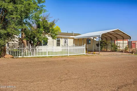 864 S 1st E St, Snowflake, AZ 85937