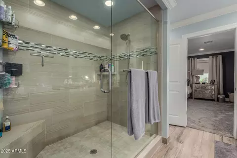 Bath - 126 E Harmont Dr, Phoenix, AZ 85020 photo 1 of 4