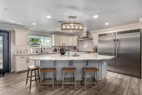 Kitchen - 126 E Harmont Dr, Phoenix, AZ 85020 photo 1 of 4