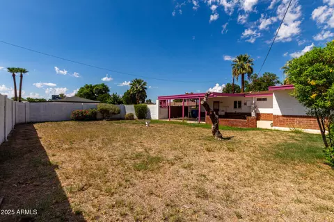Exterior - 1101 E Oregon Ave, Phoenix, AZ 85014 photo 4 of 5