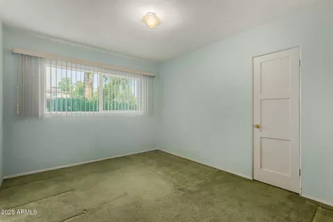 Bedroom - 1101 E Oregon Ave, Phoenix, AZ 85014 photo 1 of 5