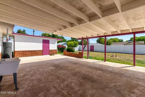 Exterior - 1101 E Oregon Ave, Phoenix, AZ 85014 photo 2 of 5