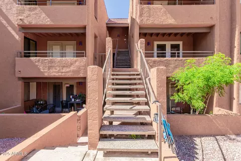 4704 E Paradise Village Pkwy N #224, Phoenix, AZ 85032