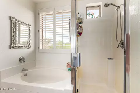 Bath - 2677 W Wayne Ln, Anthem, AZ 85086 photo 1 of 4