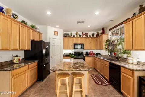 Kitchen - 2677 W Wayne Ln, Anthem, AZ 85086 photo 1 of 4