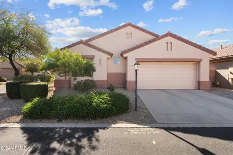 19558 N Desert Garden Dr, Surprise, AZ 85374