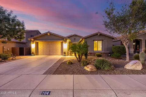104 W Leatherwood Ave, Queen Creek, AZ 85140