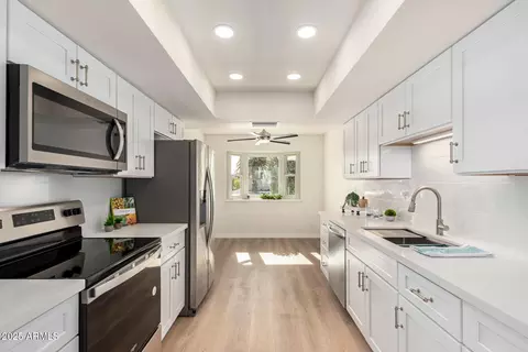 10018 W Burns Dr, Sun City, AZ 85351