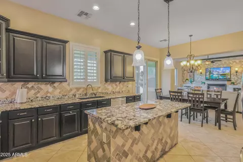 Kitchen - 3132 E Athena Ct, Gilbert, AZ 85297 photo 4 of 5