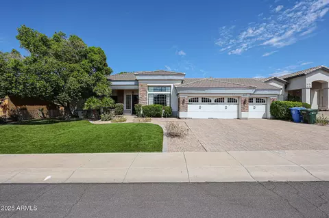 2012 E Glenn Dr, Phoenix, AZ 85020