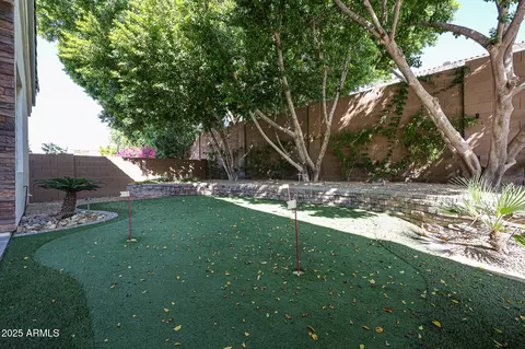 Exterior - 2012 E Glenn Dr, Phoenix, AZ 85020 photo 3 of 6