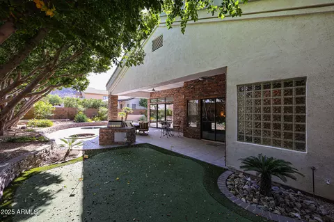 Exterior - 2012 E Glenn Dr, Phoenix, AZ 85020 photo 2 of 6