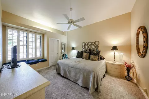 Bedroom - 2012 E Glenn Dr, Phoenix, AZ 85020 photo 4 of 5