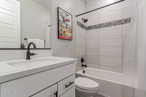 Bath - 9944 E Torino Ave, Mesa, AZ 85212 photo 5 of 7
