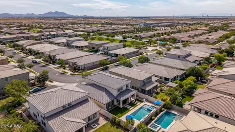 View/Area - 9944 E Torino Ave, Mesa, AZ 85212 photo 4 of 35