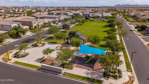 View/Area - 9944 E Torino Ave, Mesa, AZ 85212 photo 9 of 35