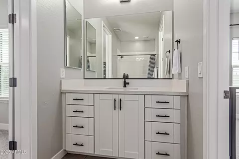 Bath - 9944 E Torino Ave, Mesa, AZ 85212 photo 6 of 7