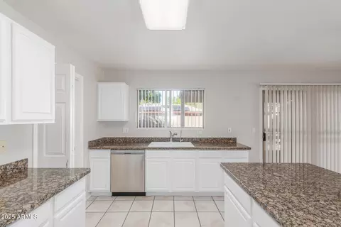 604 W Orchard Way, Gilbert, AZ 85233 photo 15
