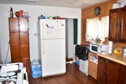 Kitchen - 830 W Airport Rd, Willcox, AZ 85643 photo 2 of 2