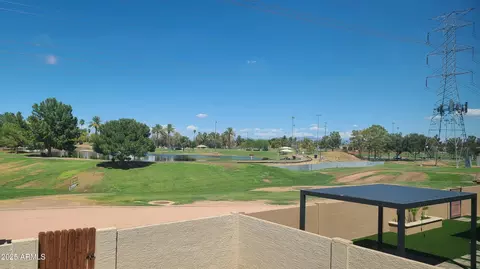 View/Area - 1002 E Hearne Way, Gilbert, AZ 85234 photo 1 of 7