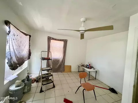 Bedroom - 2002 W Lawrence Rd, Phoenix, AZ 85015 photo 2 of 4