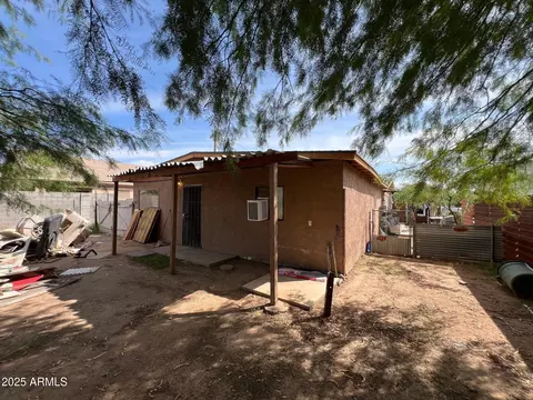 Exterior - 2002 W Lawrence Rd, Phoenix, AZ 85015 photo 2 of 2