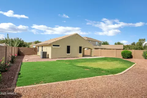 Exterior - 2943 E Mead Dr, Gilbert, AZ 85298 photo 4 of 8