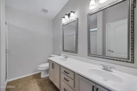 Bath - 2943 E Mead Dr, Gilbert, AZ 85298 photo 1 of 2