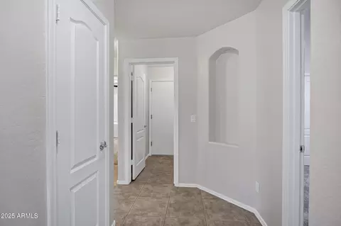 Entry Way - 2943 E Mead Dr, Gilbert, AZ 85298 photo 2 of 3