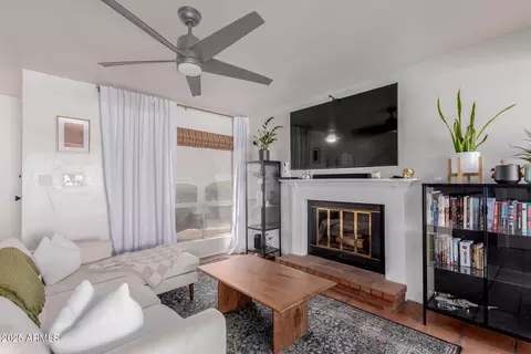 Living - 1175 E Belmont Ave, Phoenix, AZ 85020 photo 1 of 2