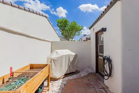 Exterior - 1175 E Belmont Ave, Phoenix, AZ 85020 photo 2 of 8