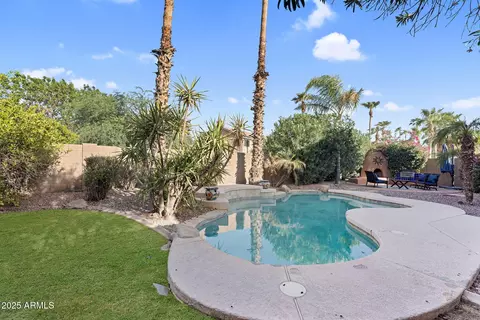 Exterior - 1785 S Morrison Ln, Gilbert, AZ 85295 photo 4 of 17